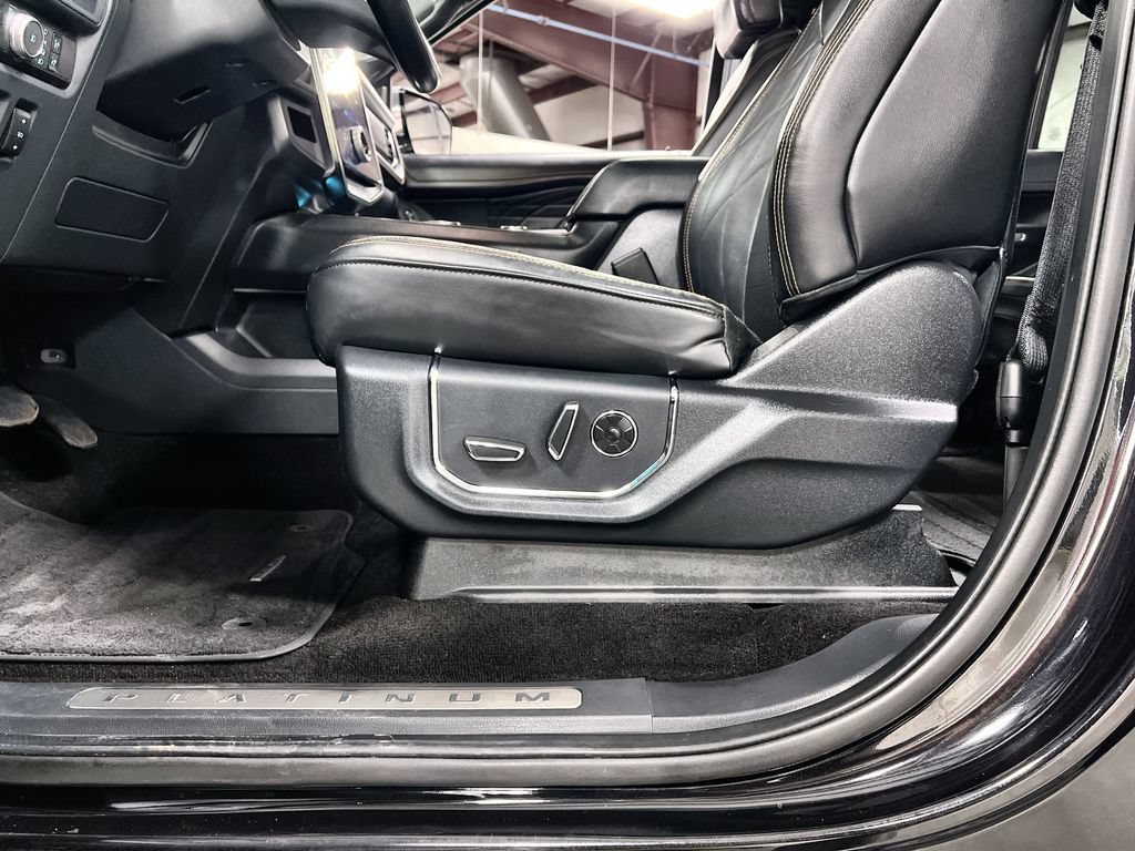 Certified 2022 Ford Expedition Platinum AWD/4WD image 13