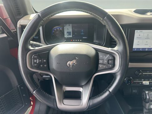 Certified 2022 Ford Bronco Wildtrak image 11