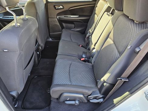 Used 2017 Dodge Journey SE w/ Popular Equipment Group image 20