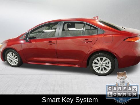 Used 2024 Toyota Corolla LE w/ LE Convenience Package FWD image 8