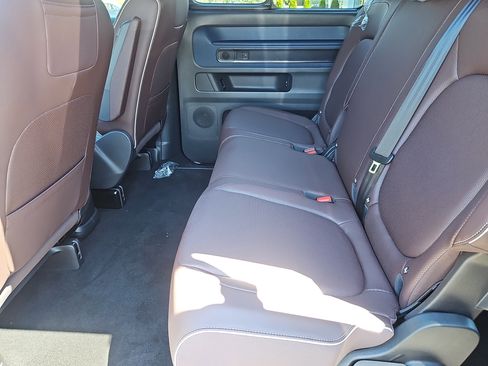 New 2025 Volkswagen ID. Buzz Pro S image 19