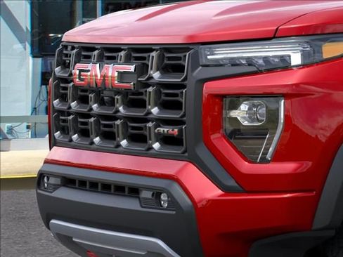 New 2026 GMC Canyon AT4 w/ Technology Plus Package AWD/4WD image 13