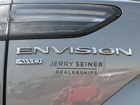 Certified 2022 Buick Envision Avenir w/ Technology Package II AWD/4WD image 14