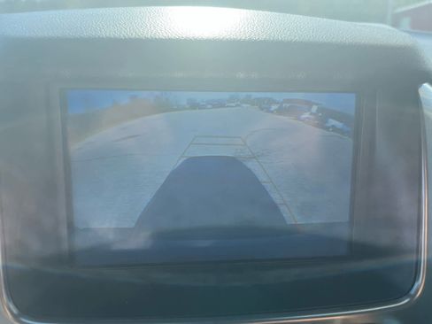 Used 2019 Chevrolet Tahoe LT image 16