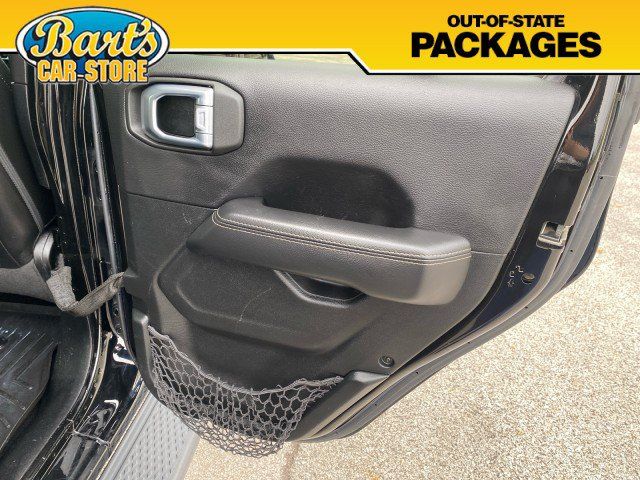 Used 2021 Jeep Gladiator Overland w/ Popular Equipment Package AWD/4WD image 8