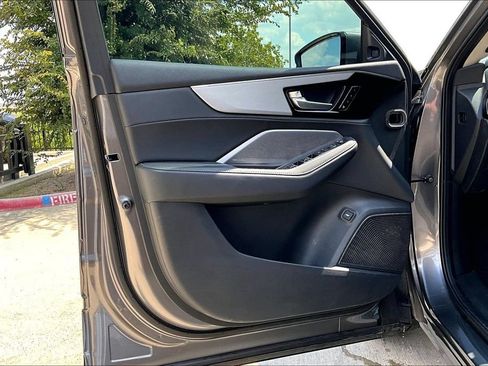 Certified 2026 Acura MDX w/ Technology Package FWD image 21