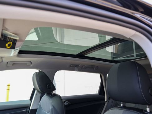 New 2026 Volkswagen Taos SE AWD/4WD image 12