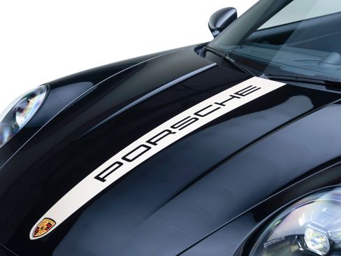 Used 2023 Porsche 911 Carrera S RWD image 19