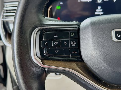 Used 2022 Jeep Grand Wagoneer Series I AWD/4WD image 24