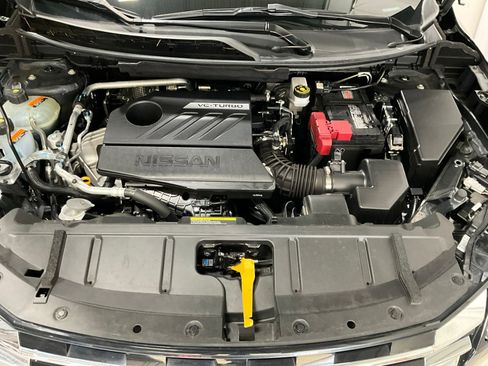 Used 2024 Nissan Rogue SV image 11