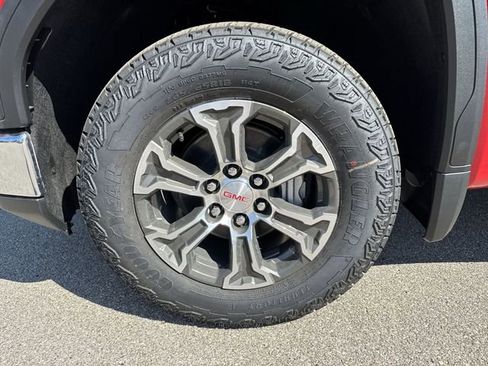 New 2026 GMC Sierra 1500 SLE w/ Preferred Package AWD/4WD image 10