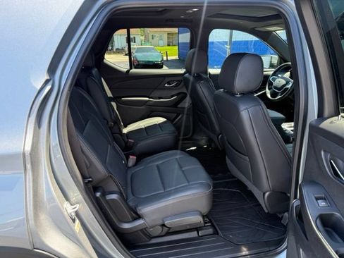 Used 2023 Chevrolet Traverse RS w/ LPO, Floor Liner Package AWD/4WD image 26
