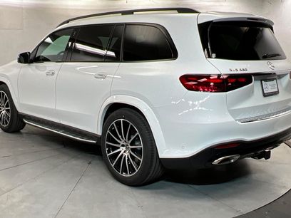 New 2026 Mercedes-Benz GLS 580 4MATIC