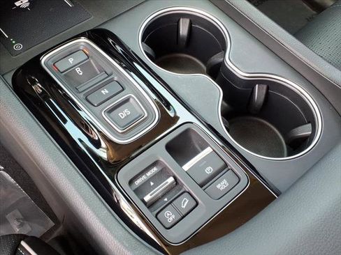 Used 2023 Honda Pilot Elite image 26