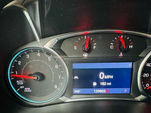 Used 2020 Chevrolet Equinox Premier image 13