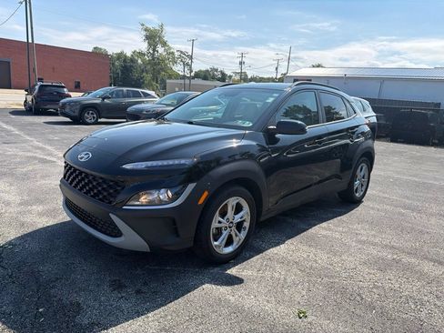 Used 2023 Hyundai Kona SEL w/ Cargo Package AWD/4WD image 3