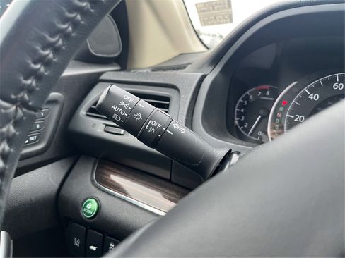 Used 2016 Honda CR-V Touring image 18