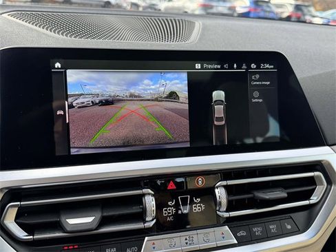 Used 2022 BMW 330i xDrive 330i xDrive w/ Driving Assistance Package image 27