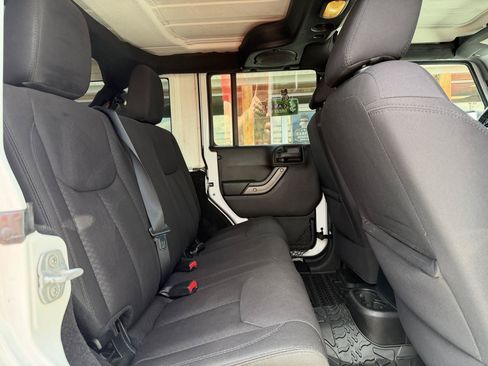 Used 2014 Jeep Wrangler Unlimited Sport w/ Quick Order Package 24S AWD/4WD image 19