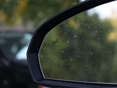 New 2025 Volkswagen Taos SEL image 21