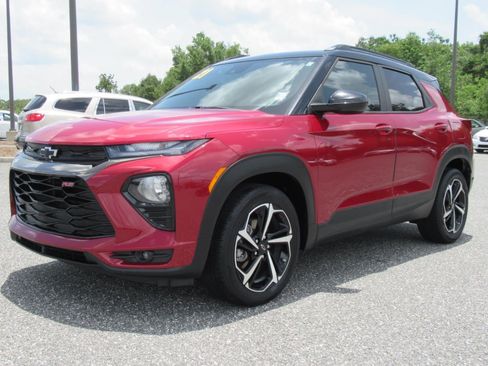 Used 2021 Chevrolet TrailBlazer RS FWD image 3