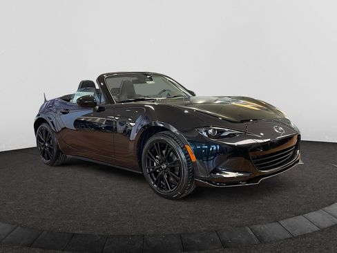 New 2025 MAZDA MX-5 Miata Club w/ Weather Package image 4