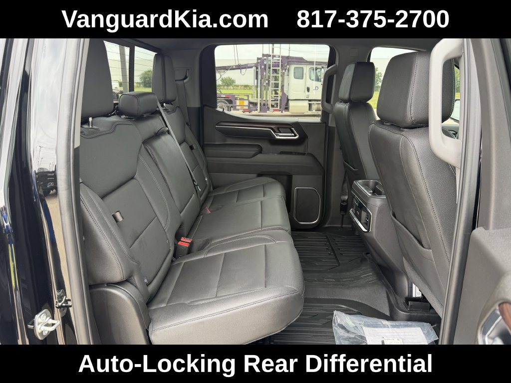 Used 2026 GMC Sierra 1500 SLT AWD/4WD image 35