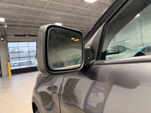 Used 2017 Ford Explorer XLT w/ Equipment Group 202A image 23