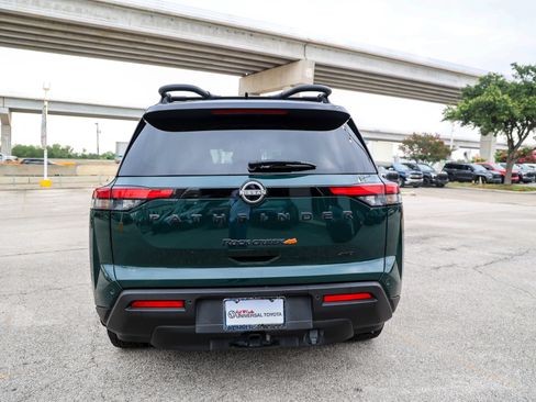 Used 2024 Nissan Pathfinder Rock Creek AWD/4WD image 9