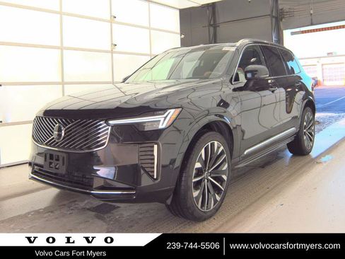 Certified 2025 Volvo XC90 B6 Plus image 1