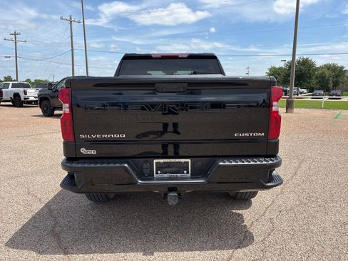 Used 2024 Chevrolet Silverado 1500 Custom AWD/4WD image 5