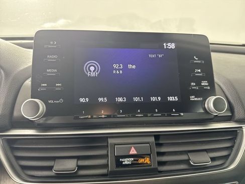 Used 2018 Honda Accord LX image 6
