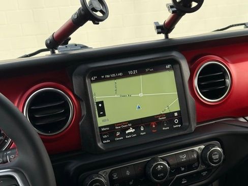 Used 2023 Jeep Gladiator Rubicon w/ Cold Weather Group image 3