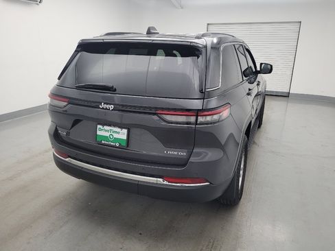 Used 2023 Jeep Grand Cherokee Laredo w/ Luxury Tech Group I AWD/4WD image 7
