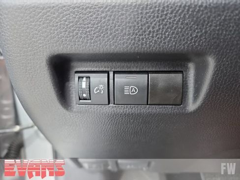 Used 2025 Toyota RAV4 XLE AWD/4WD image 16