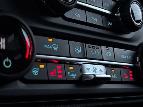 New 2025 Ford Bronco Badlands image 35