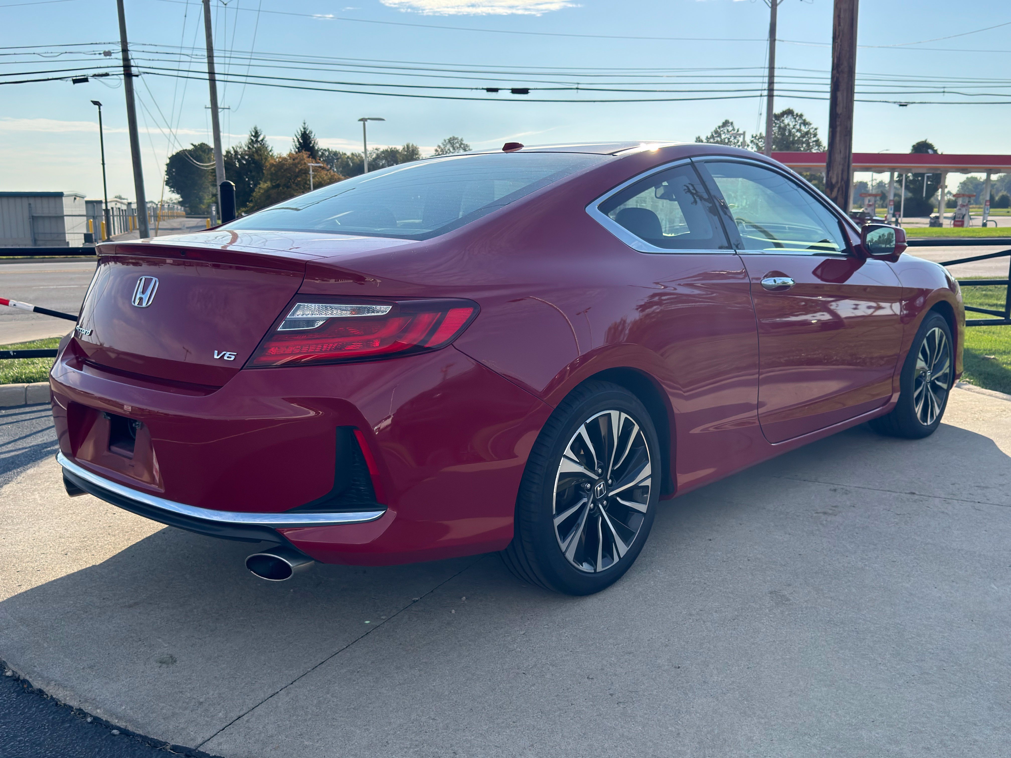 Used 2017 Honda Accord EX-L image 8
