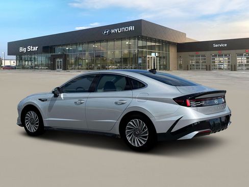 New 2026 Hyundai Sonata SEL FWD image 4