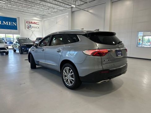 Used 2024 Buick Enclave Essence w/ Experience Buick Package AWD/4WD image 7