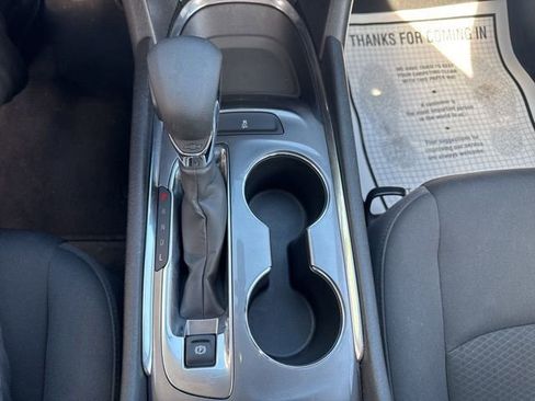 Used 2022 Chevrolet Malibu LT image 20