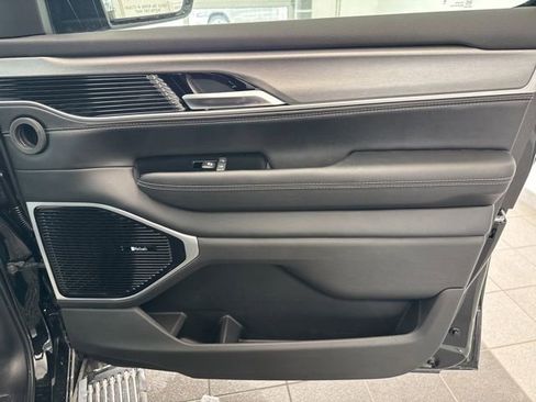 New 2026 Jeep Grand Wagoneer Limited image 18