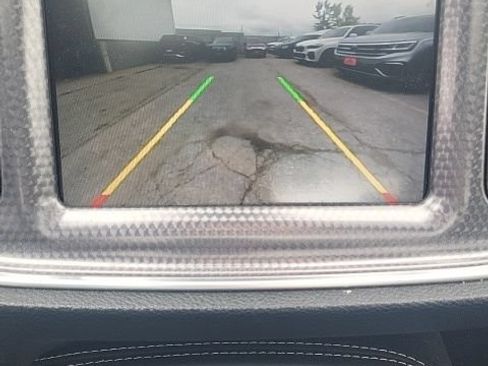 Used 2016 Dodge Challenger SRT Hellcat RWD image 5
