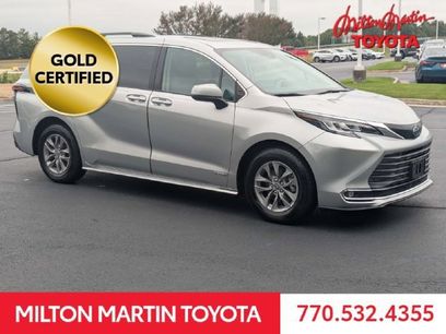 Used 2021 Toyota Sienna XLE