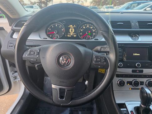 Used 2014 Volkswagen CC Sport image 28
