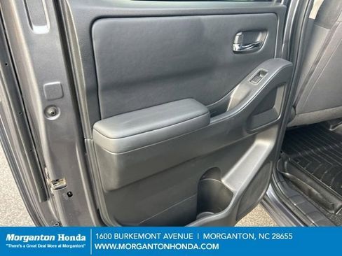 Used 2023 Nissan Frontier SV w/ SV Convenience Package image 30