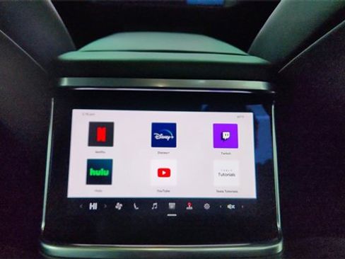 Used 2022 Tesla Model X image 52