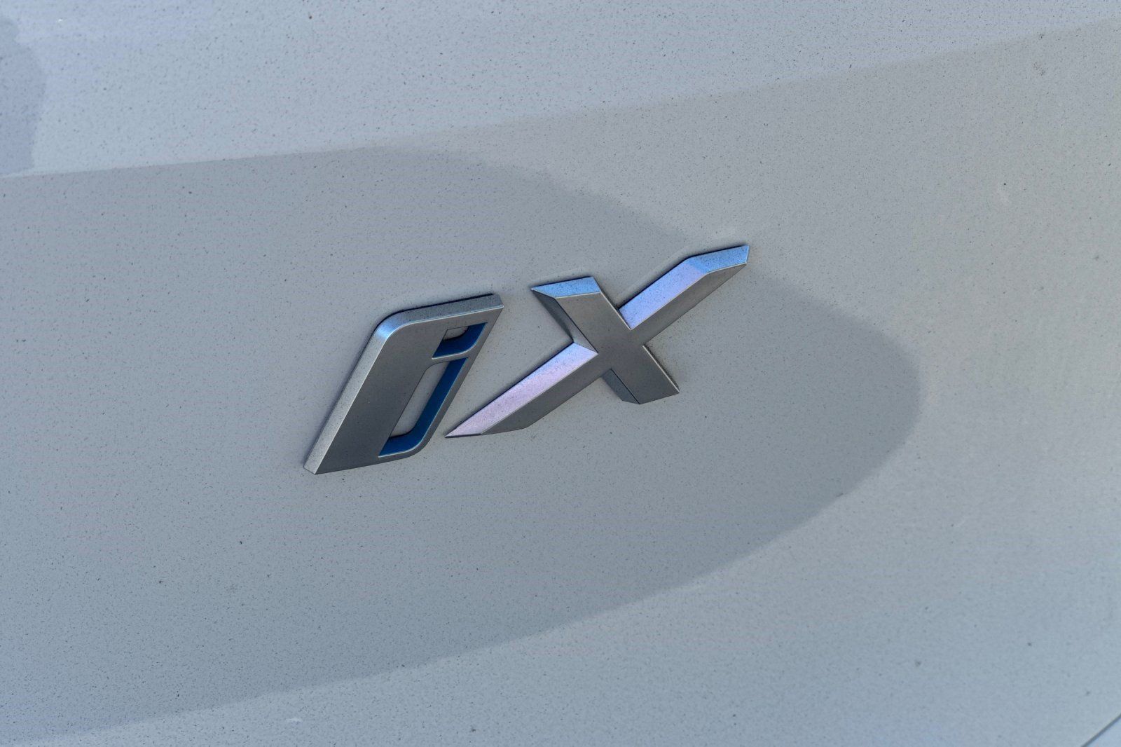 Certified 2024 BMW iX xDrive50 w/ Sport Package AWD/4WD image 40