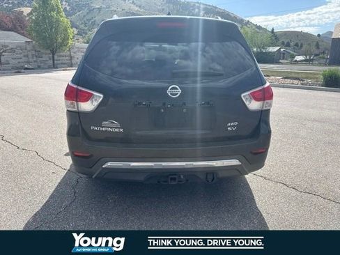 Used 2016 Nissan Pathfinder SV w/ Trailer Tow Package AWD/4WD image 5