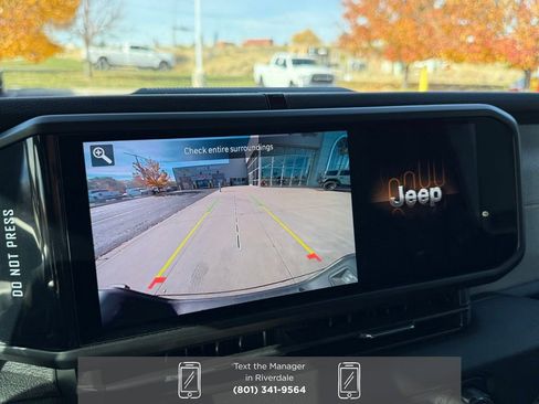 New 2025 Jeep Gladiator Sport image 18