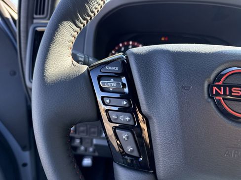New 2026 Nissan Frontier PRO-4X w/ Pro-4x Convenience Package image 13